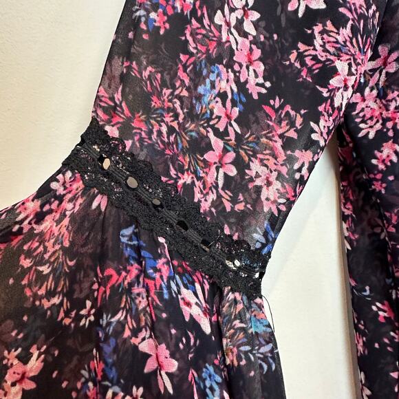 MISA Divya Floral Blouse Bell Sleeves Retro Lace Sheer Black Pink Purple XL - Picture 10 of 13